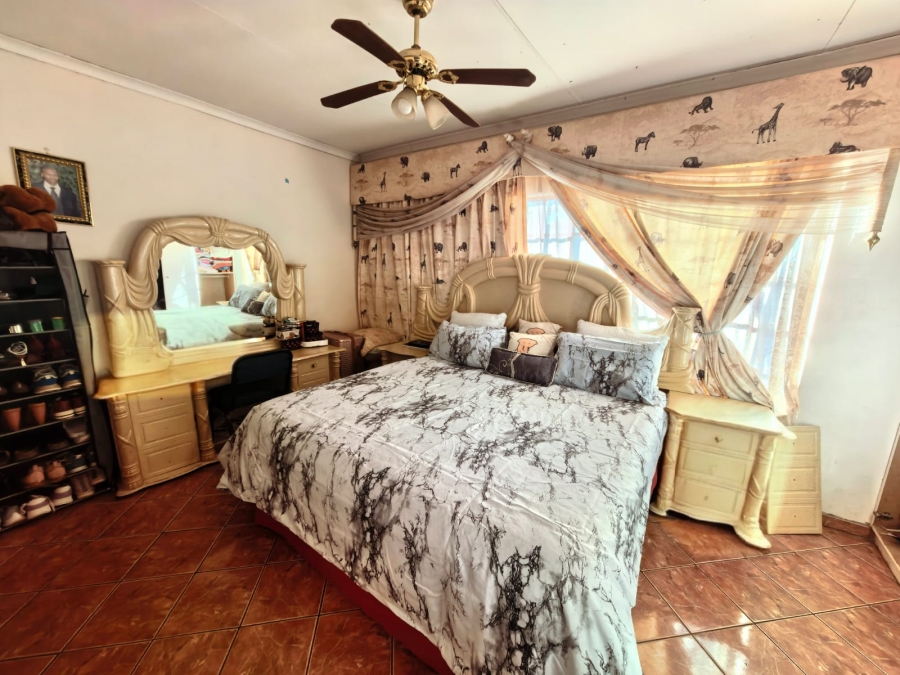 3 Bedroom Property for Sale in Geelhoutpark North West